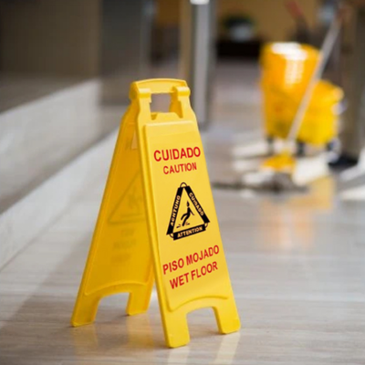SEÑAL PISO MOJADO